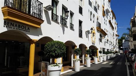 benabola hotel & suites marbella.